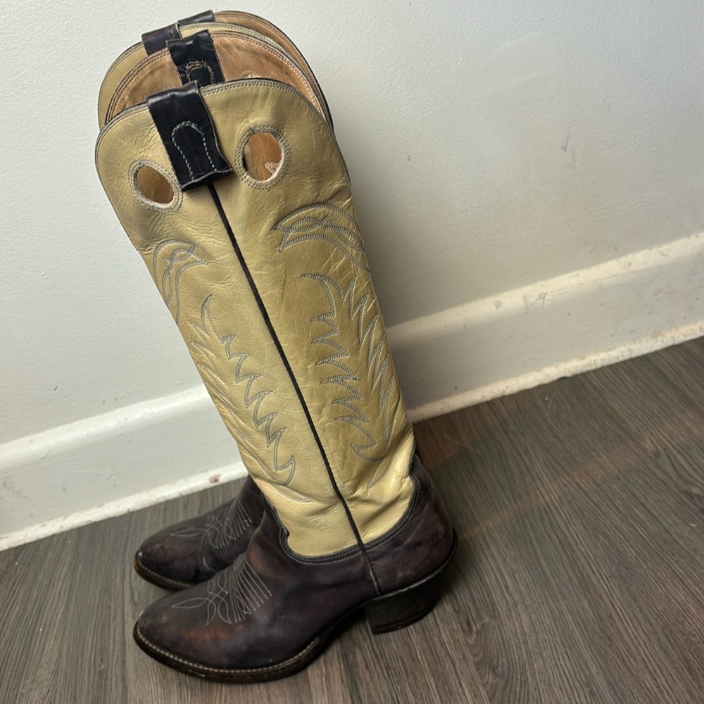 Vintage Tony Lama cowboy Boots
